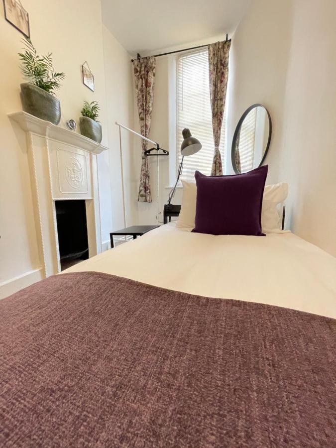 Central Located Two Bedroom Suite Bristol Exteriör bild