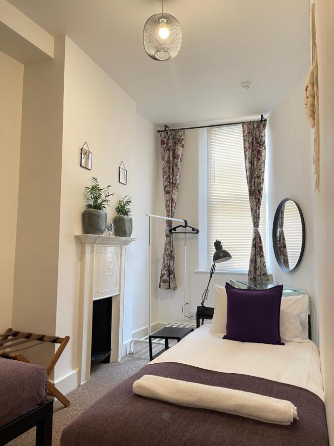 Central Located Two Bedroom Suite Bristol Exteriör bild